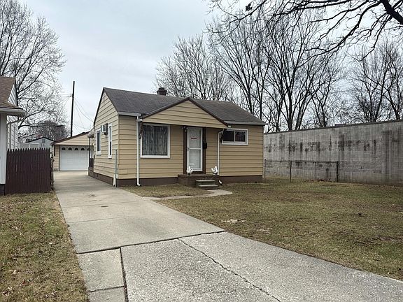 3rd image of 6069 Mayfair St