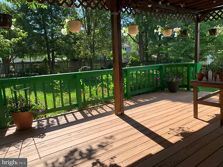 20328 Watkins Meadow Dr — Photo 27