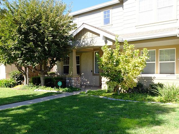 3rd image of 2411 Mountain Springs Dr