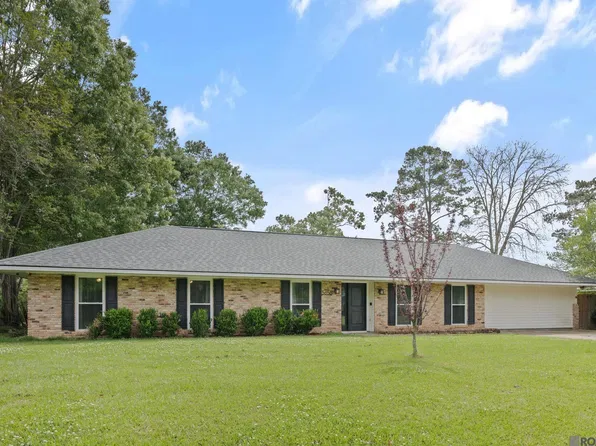 5638 Cypress St, Saint Francisville, LA 70775
