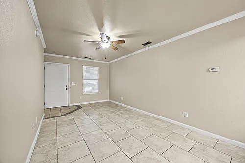 2060 N Leverett Ave Photo 1