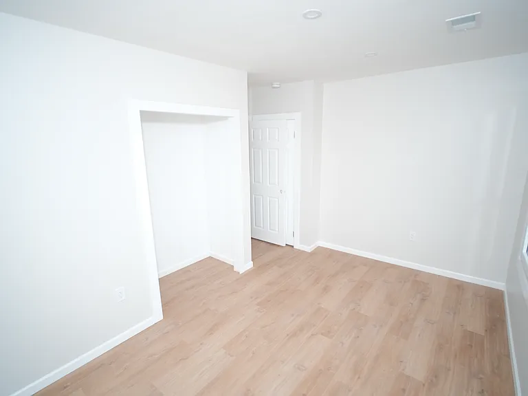 476 W Savannah St #4 — Photo 8