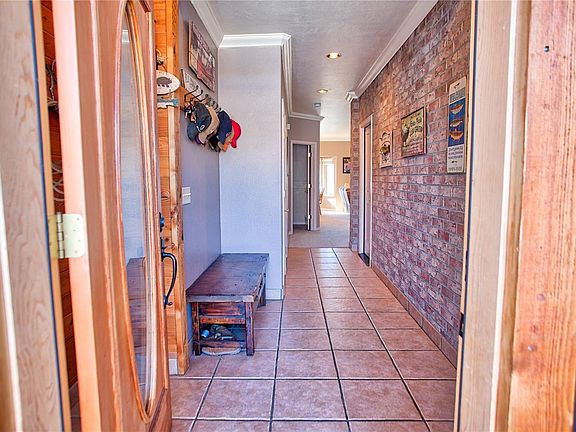 5th image of 27494 Brandon Cir