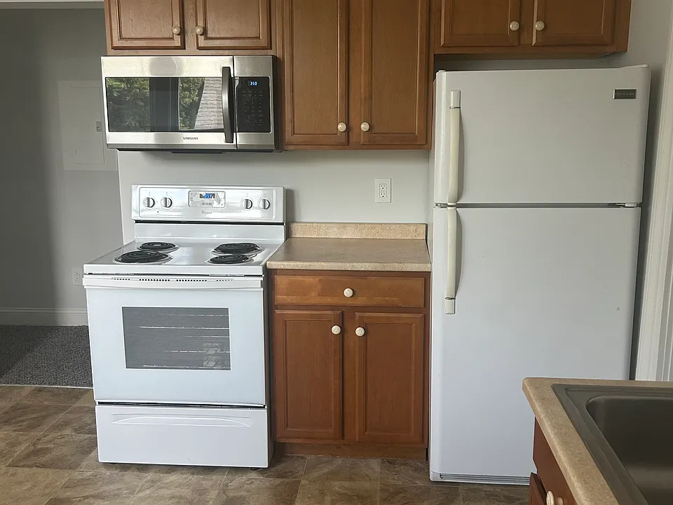 304 Caroline St #5