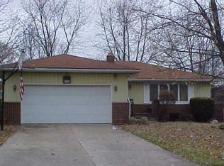 4159 Blossom Ct, Brunswick, OH 44212