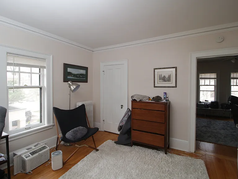 2119 E Kenilworth Pl #3 — Photo 5