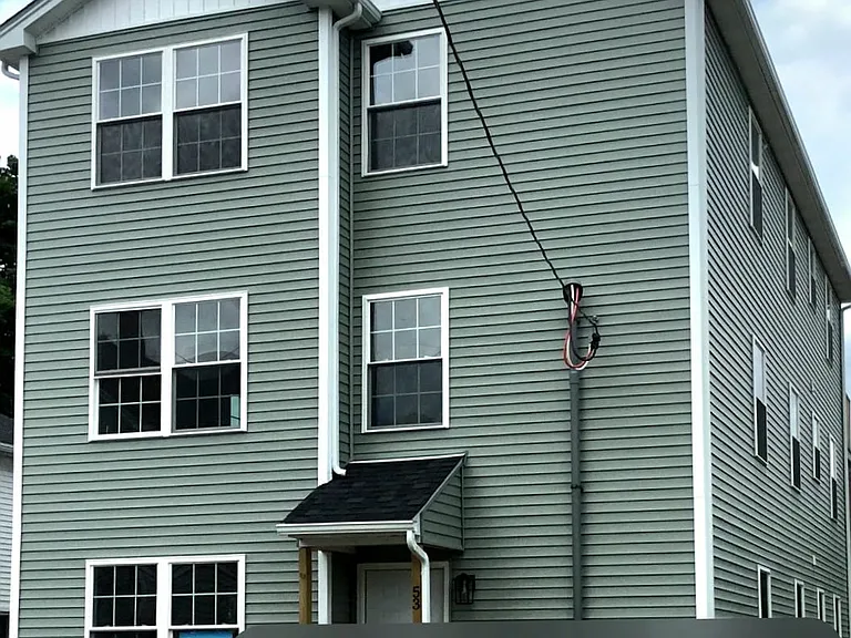 53 Henrietta St #2 — Photo 20
