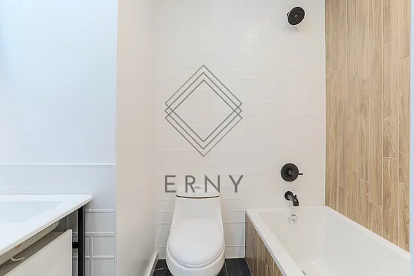 Rented by ERNY LLC | media 4