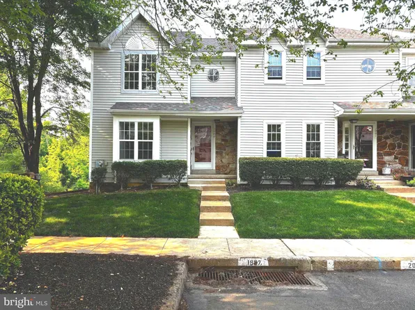 2000 Red Maple Grv, Ambler, PA 19002