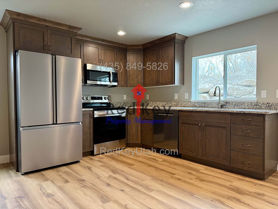 159 E Clark St, Unit B, Grantsville, UT_04032025