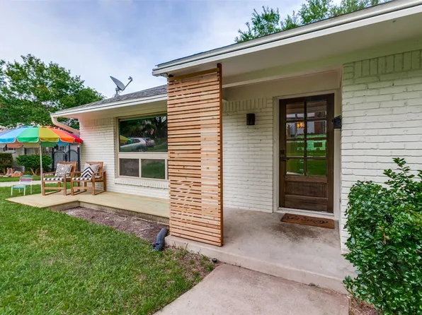 6918 Blackwood Dr, Dallas, TX 75231