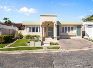 64 Reina Beatriz, Guaynabo, PR 00969