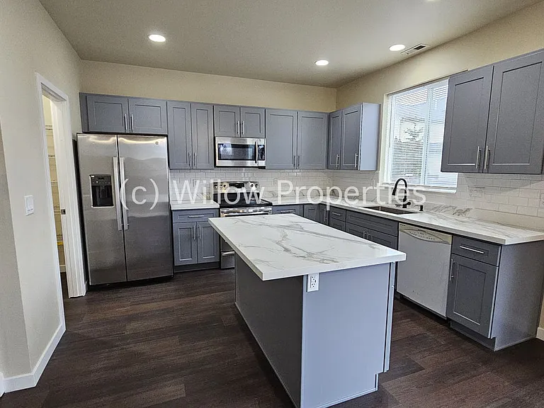 6753 Park St E — Photo 4
