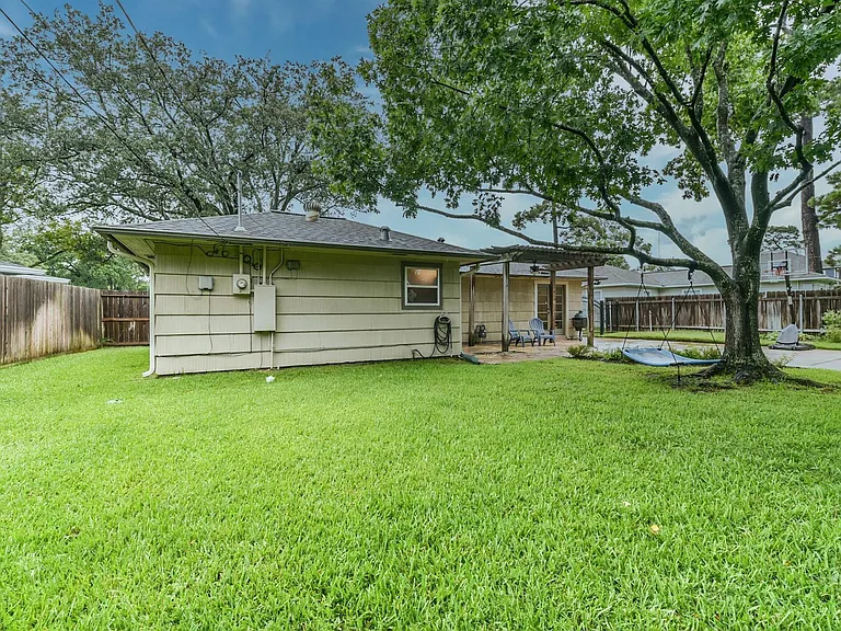 906 Bay Oaks Rd — Photo 26
