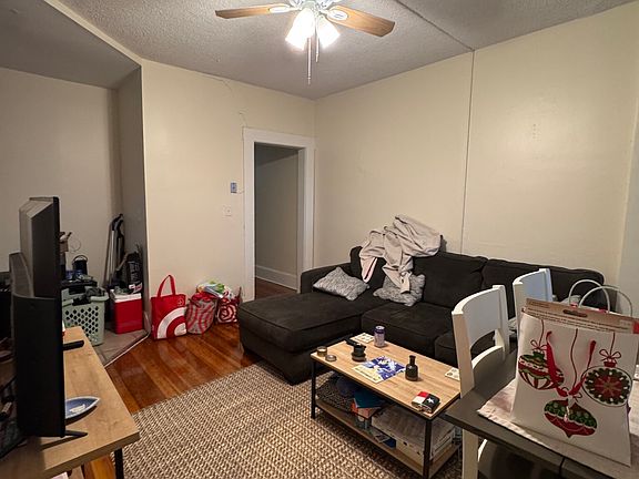 2nd image of 132 1/2 Oxford St #12