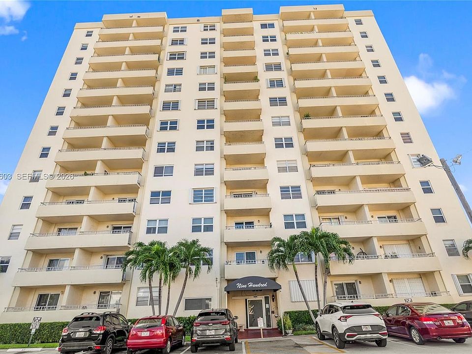 1st image of 900 NE 18th Ave APT 505