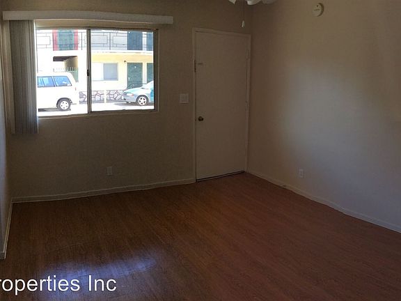 4th image of 1725 Park Ave APT 19