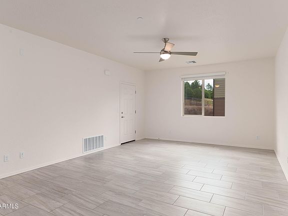4th image of 1650 E PONDEROSA Parkway #228