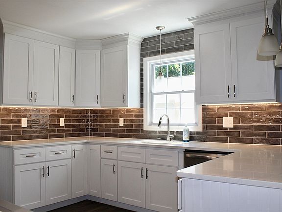 5th image of 9 Douglas Cir