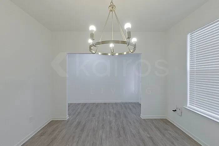 141 English Oak Ln — Photo 3