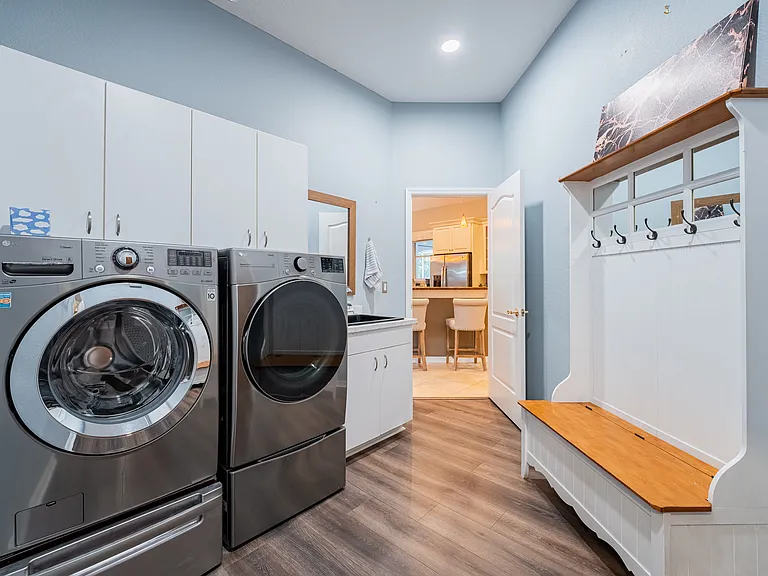 9502 Portbury Dr — Photo 20