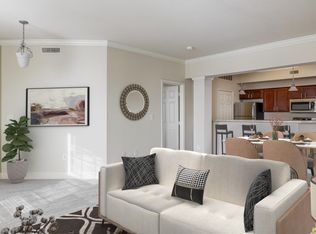 6821 Hemingway St, Johnston, IA 50131