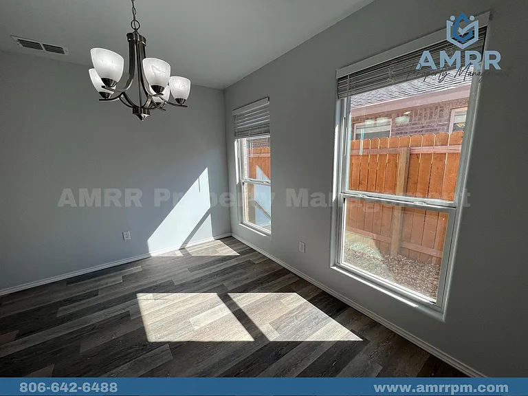 5609 Jarvis St — Photo 3