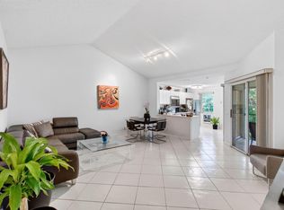 6737 Via Regina, Boca Raton, FL 33433