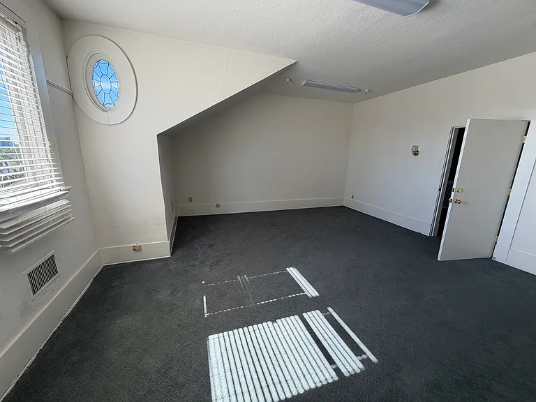 2456 Broadway #3 — Photo 10