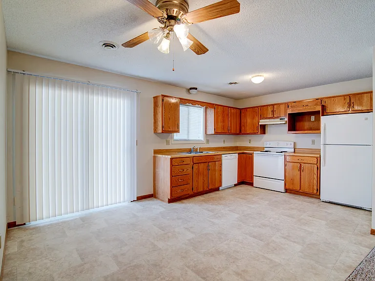 302 Appaloosa Trl — Photo 4
