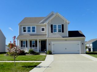 3733 Amber Oaks Dr, Howell, MI 48855