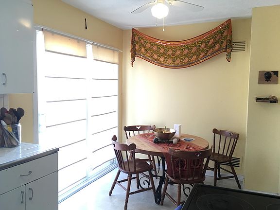 Eat in Kitchen