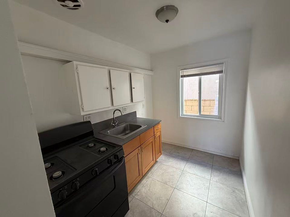 2nd image of 1127-1127 E Garvey Ave N #4