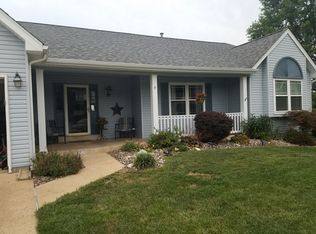 7 Honey Locust Ct, Saint Charles, MO