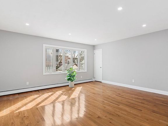 5th image of 29 Cambridge Ave