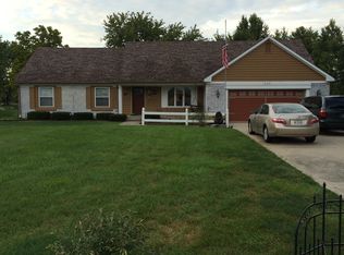 520 N Buck Creek Rd, Greenfield, IN 46140
