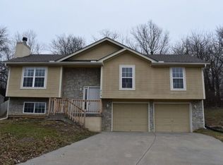 715 S Kisner Ct, Independence, MO 64056