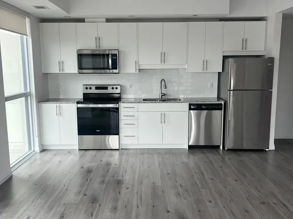60 Charles St W, Kitchener, ON