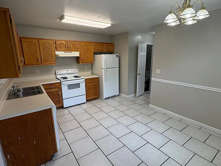 1106 Carline Rd — Photo 40