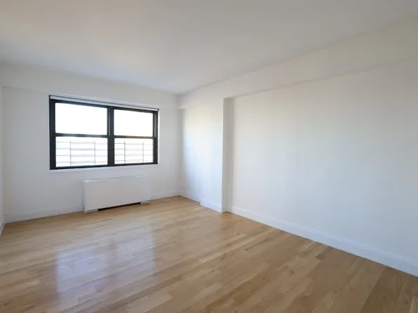 305 East 86th Street image 10 of 20