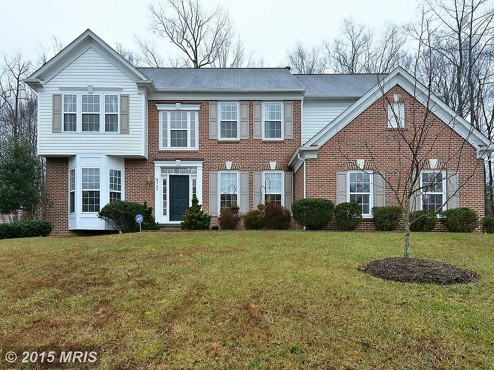 Home Sits on Beautiful One Acre Lot