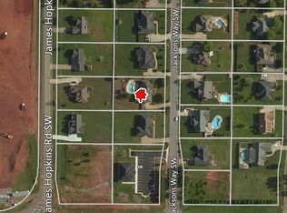 1211 Jackson Way SW, Jacksonville, AL 36265