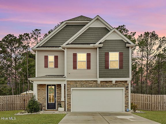 2nd image of 404 Ibis Court
