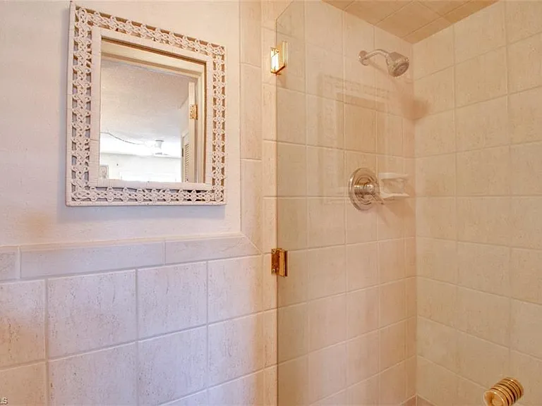 250 7th Ave S #305 — Photo 13