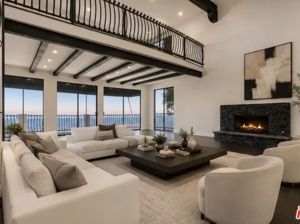 8908 Appian Way, Los Angeles, CA 90046