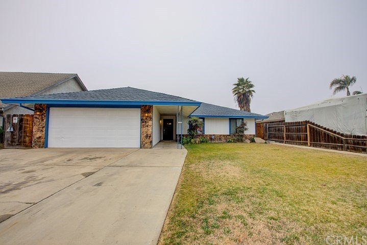 1st image of 2419 Canal Dr
