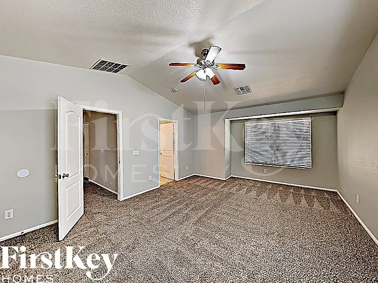 12405 W Montebello Ave — Photo 9