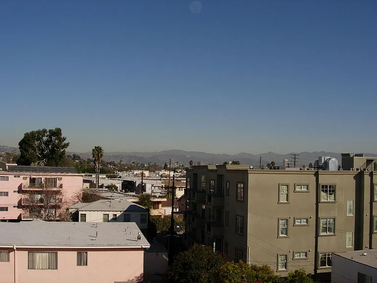 3336 Bagley Ave — Photo 15