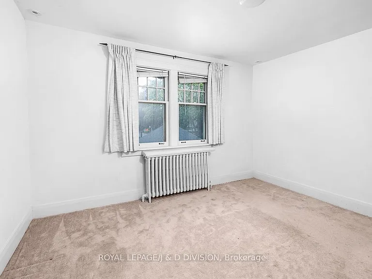 58 Lascelles Blvd — Photo 18