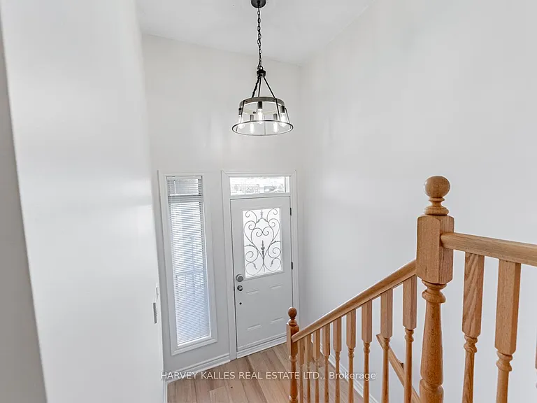 61 Town Centre Ct #73 — Photo 4